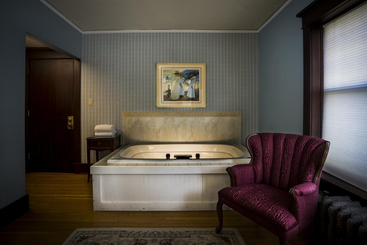 The Rogers House Inn Bed And Breakfast Lincoln Bagian luar foto